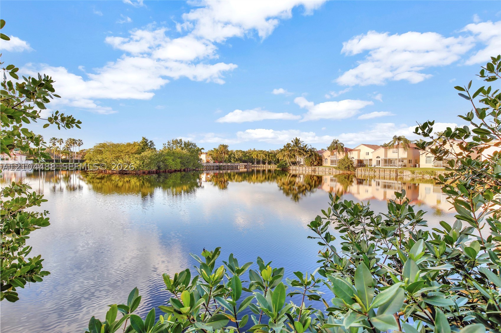 520 SE 12th St #305, Dania Beach FL 33004