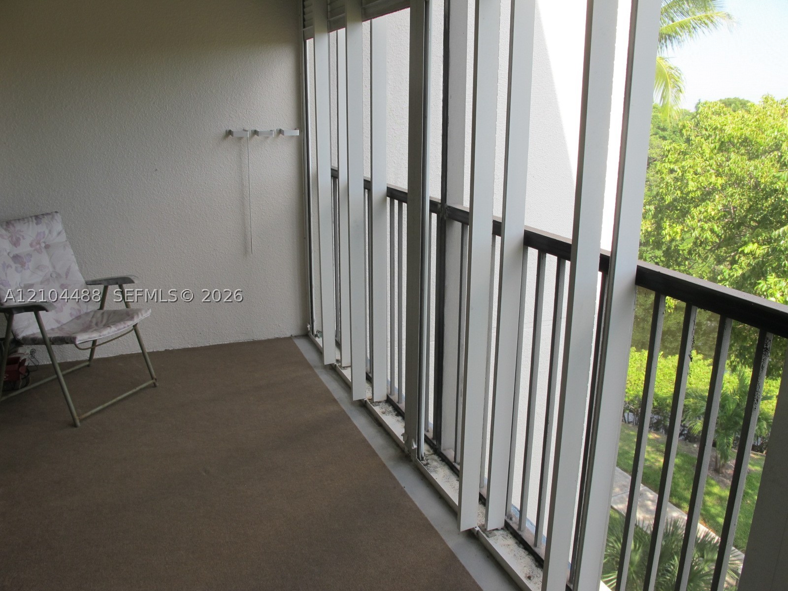 520 SE 12th St #305, Dania Beach FL 33004