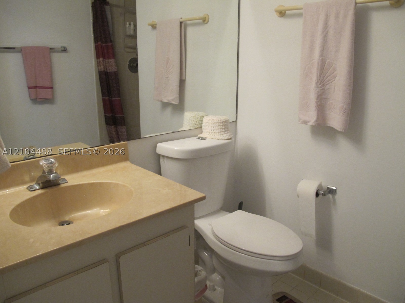520 SE 12th St #305, Dania Beach FL 33004