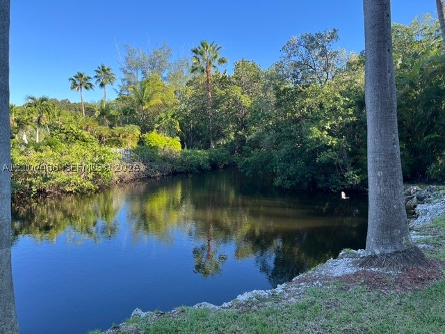 520 SE 12th St #305, Dania Beach FL 33004