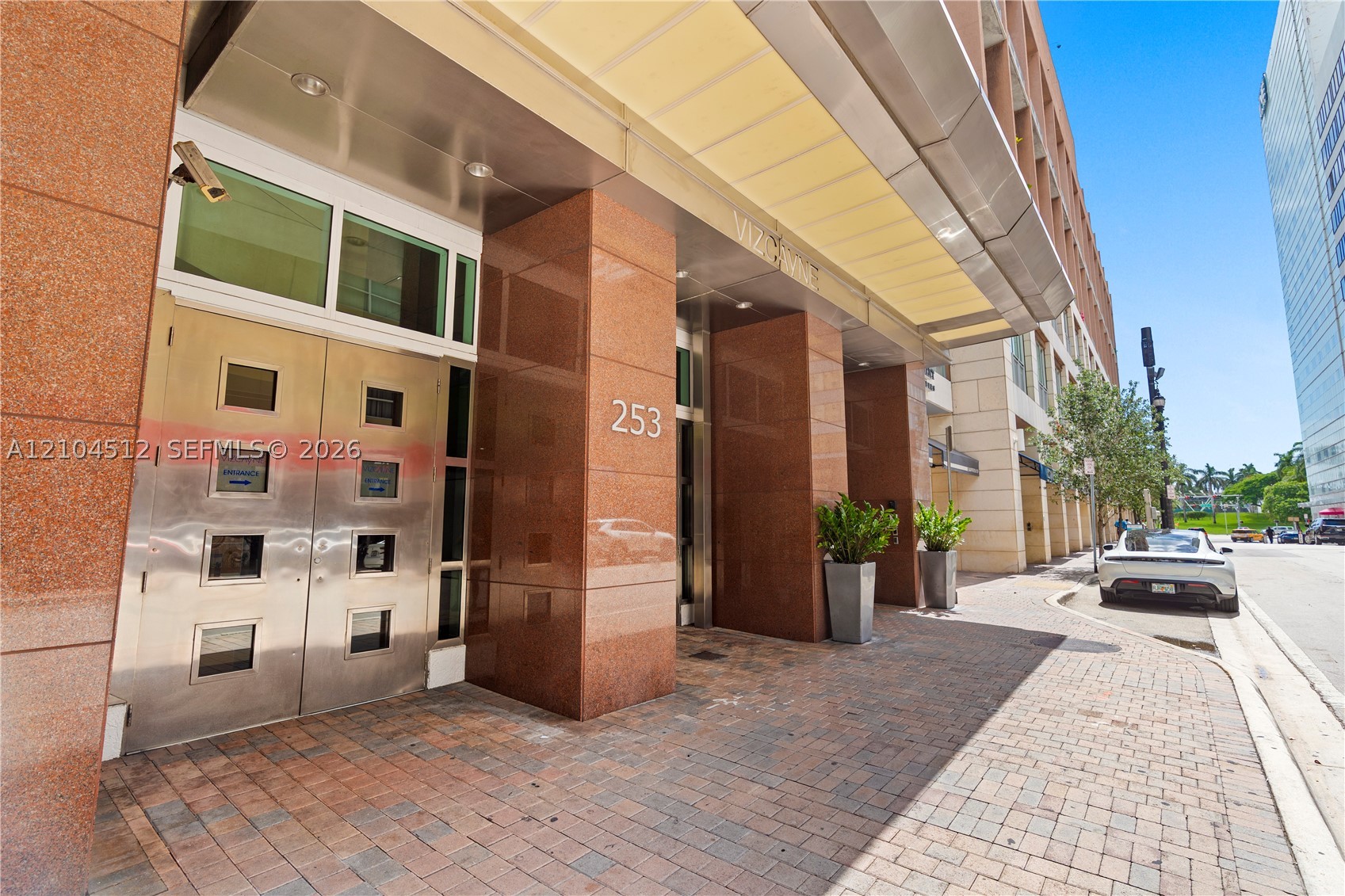 253 NE 2nd St #424, Miami FL 33132