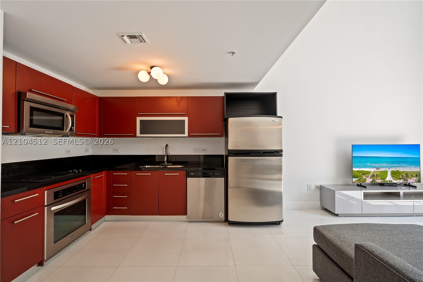 253 NE 2nd St #424, Miami FL 33132