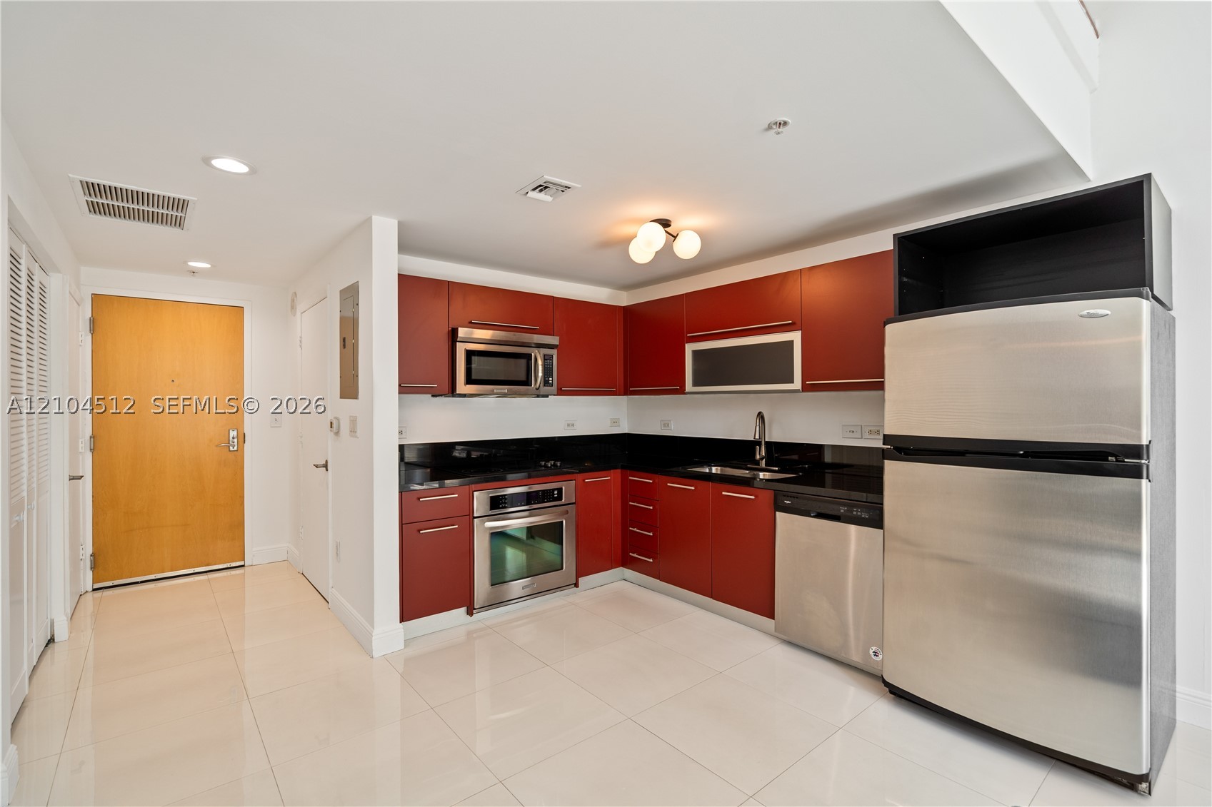253 NE 2nd St #424, Miami FL 33132