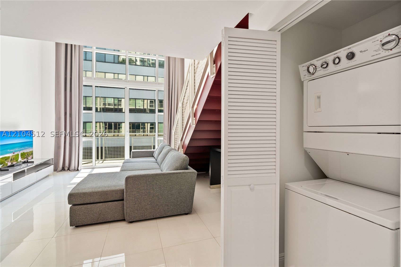 253 NE 2nd St #424, Miami FL 33132