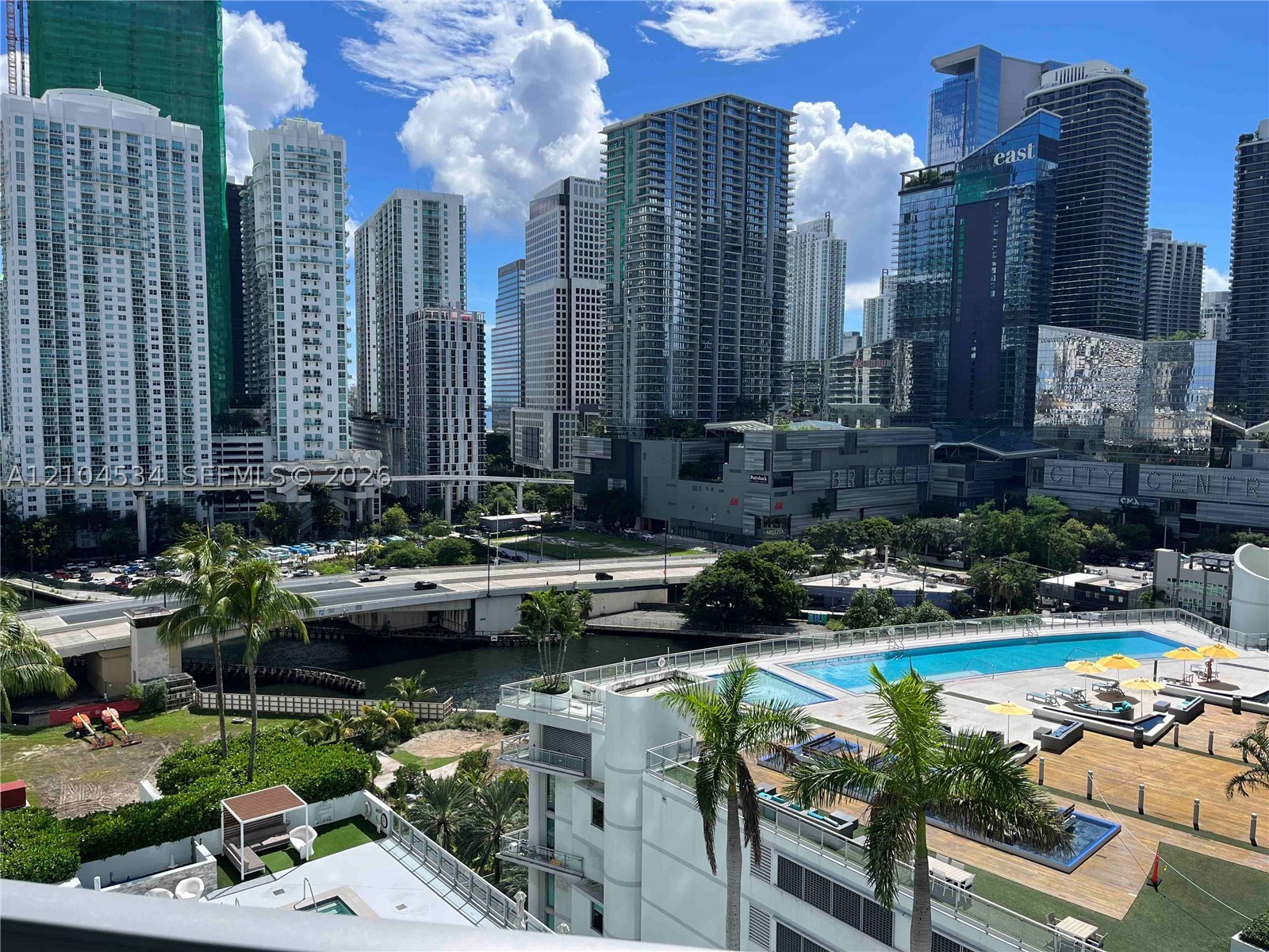 90 SW 3rd St #1615, Miami FL 33130