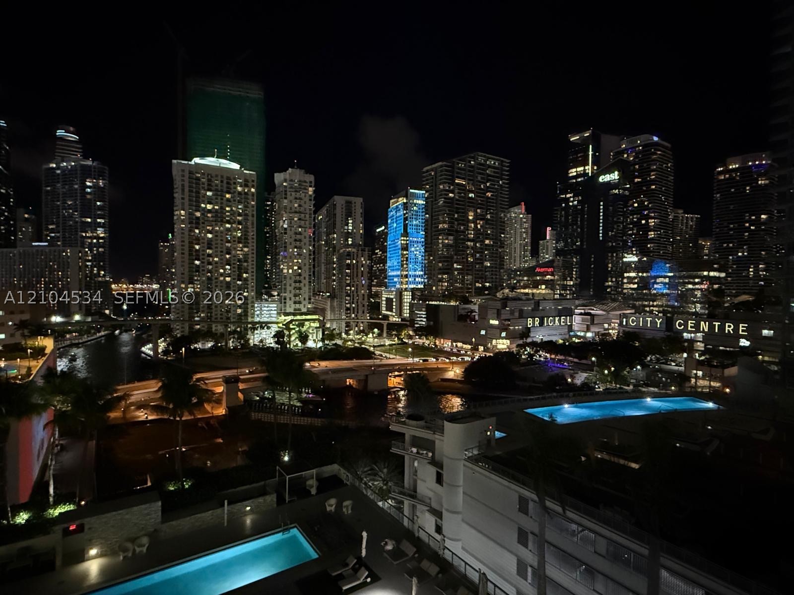 90 SW 3rd St #1615, Miami FL 33130