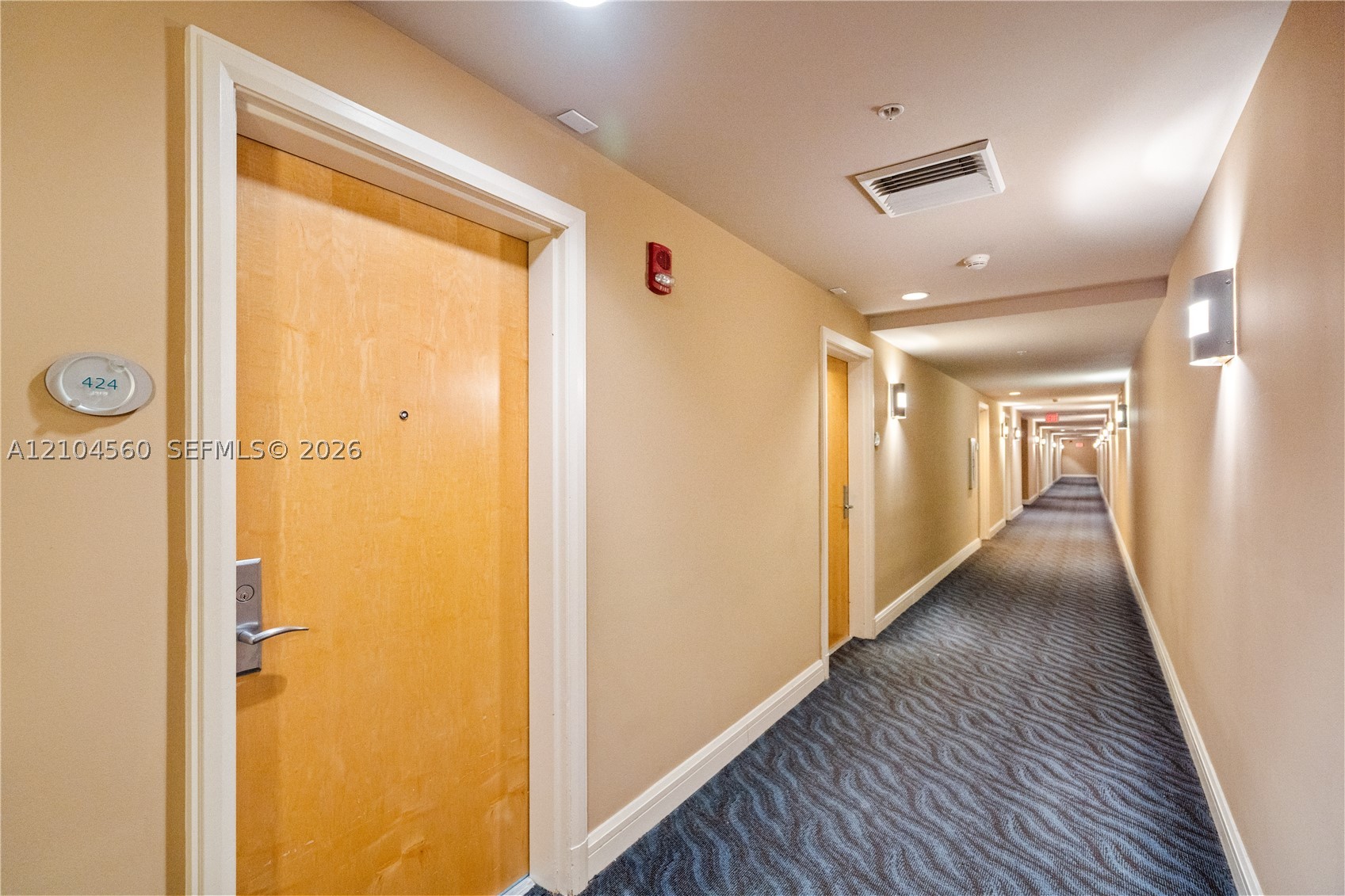 253 NE 2nd St #424, Miami FL 33132