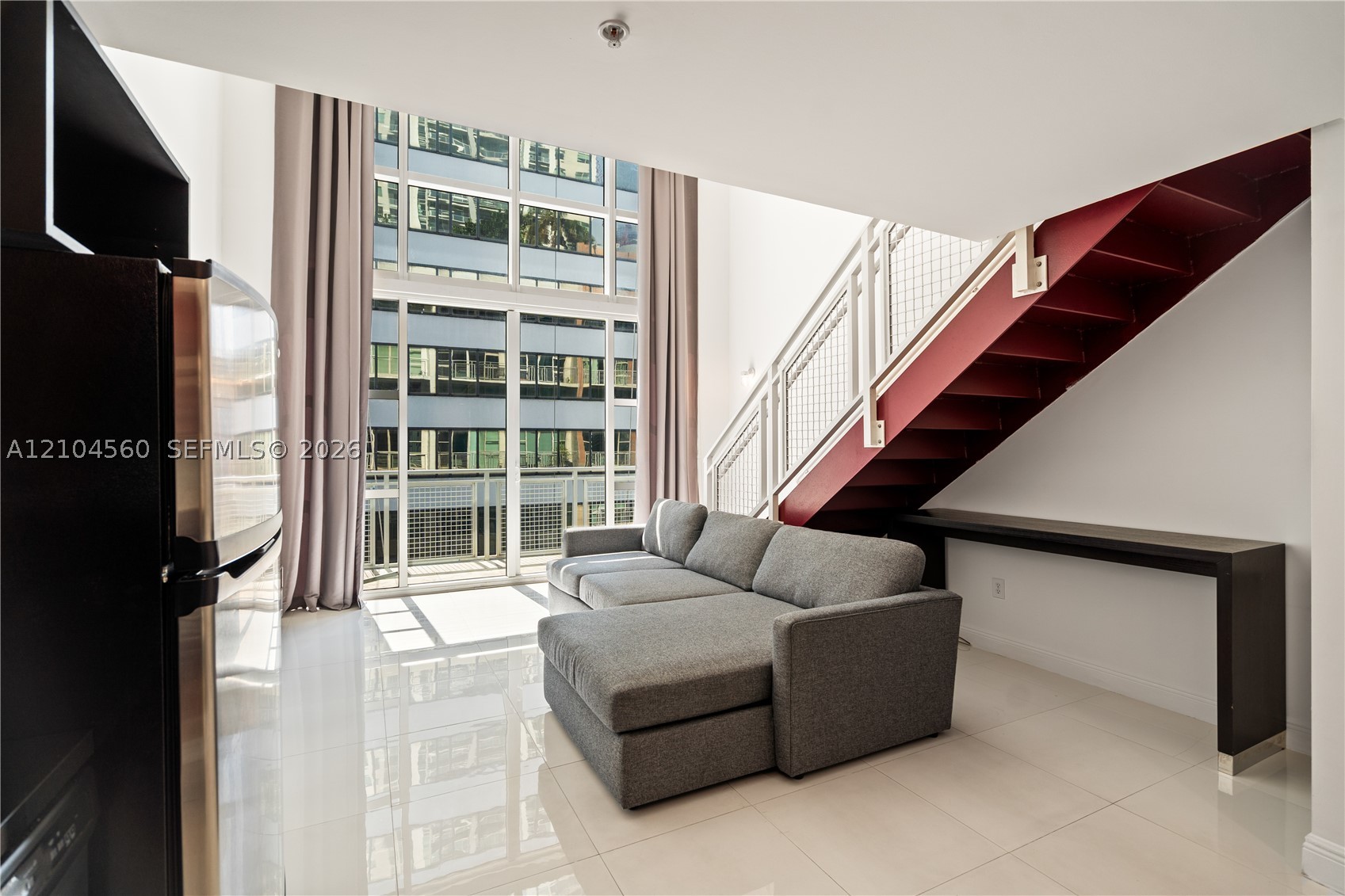 253 NE 2nd St #424, Miami FL 33132