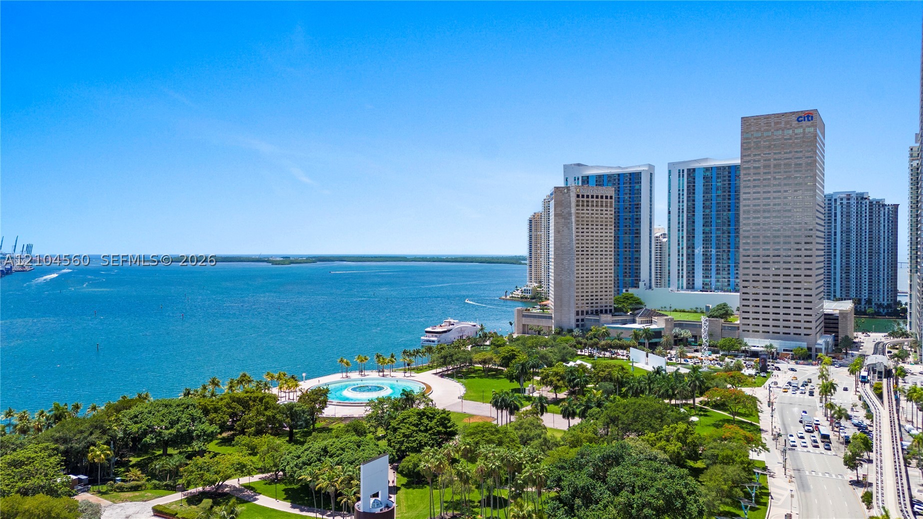 253 NE 2nd St #424, Miami FL 33132
