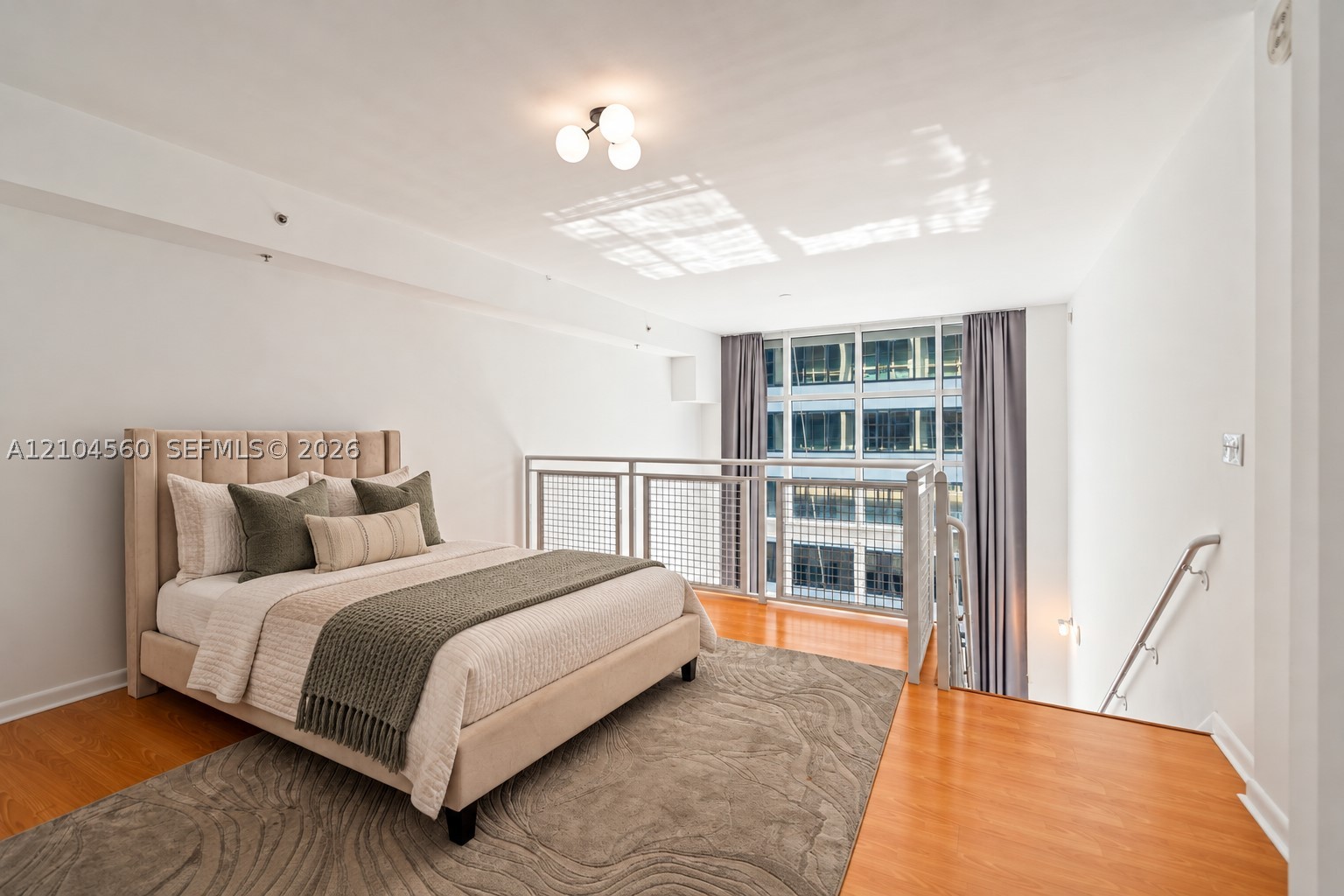 253 NE 2nd St #424, Miami FL 33132