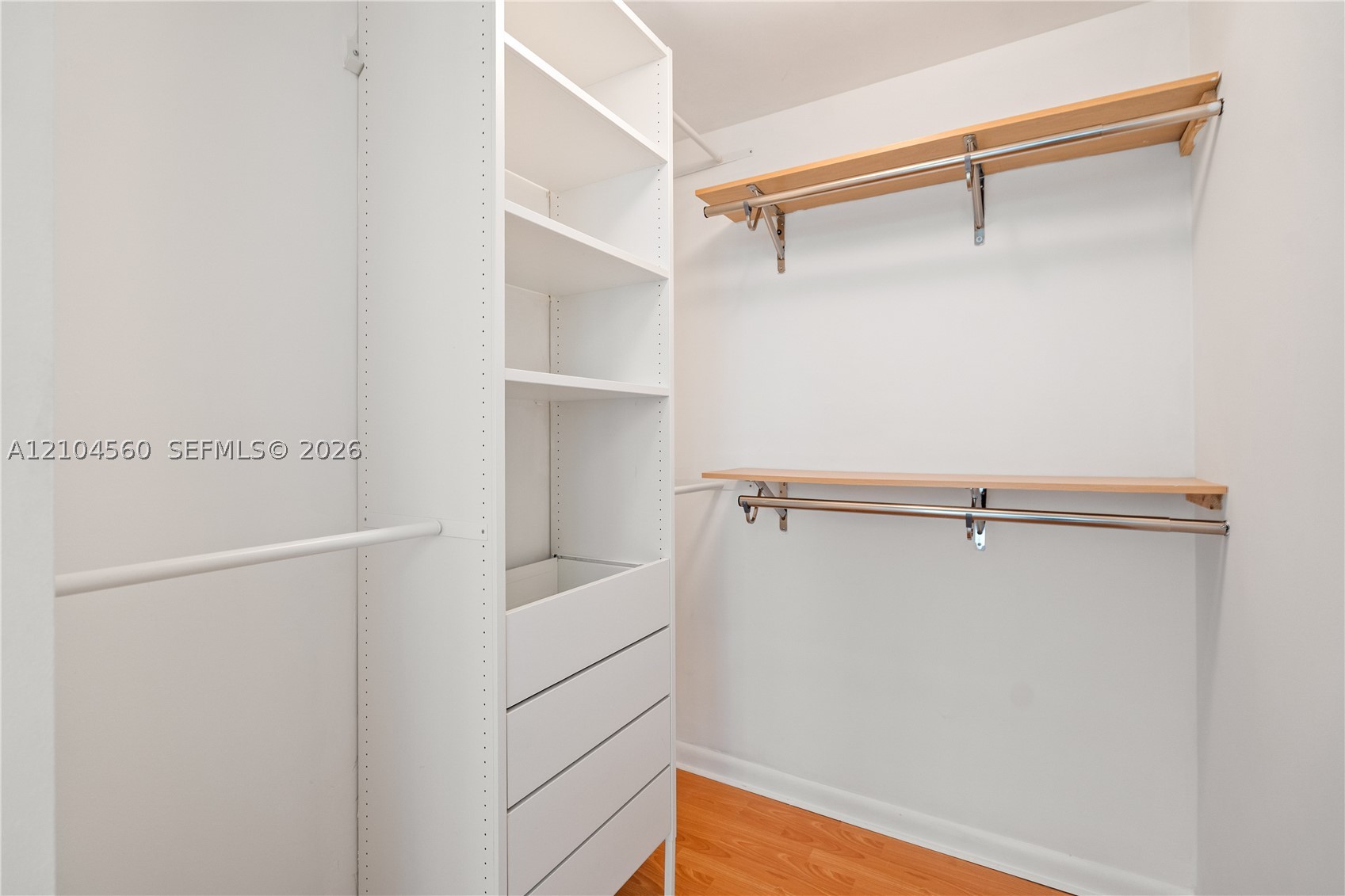 253 NE 2nd St #424, Miami FL 33132