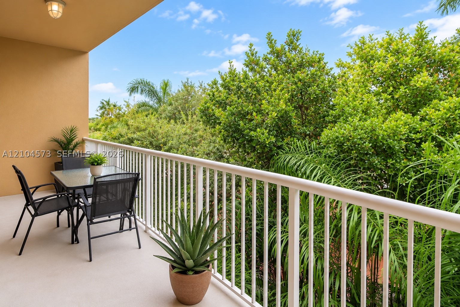 609 E Sheridan St #404, Dania Beach FL 33004