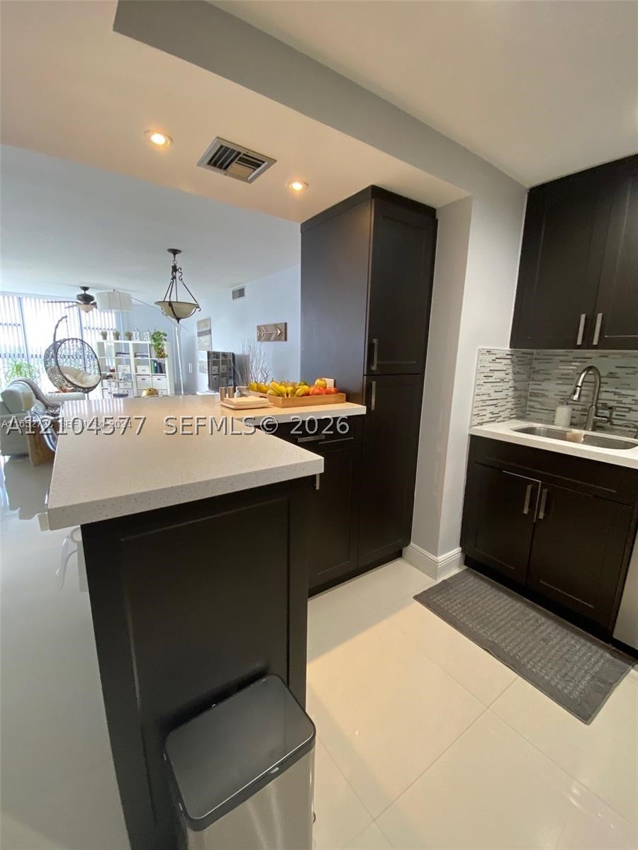 3701 N Country Club Dr #508, Aventura FL 33180