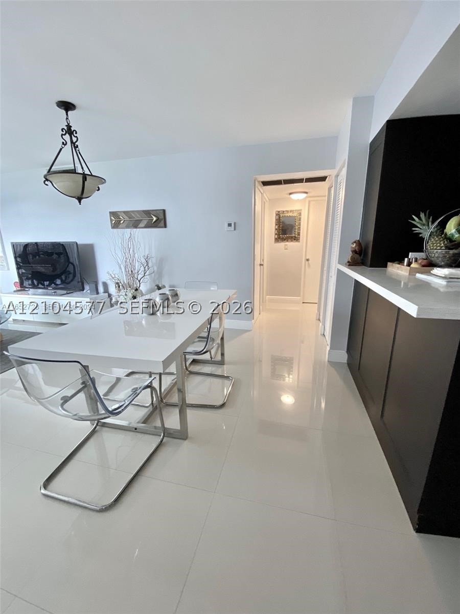 3701 N Country Club Dr #508, Aventura FL 33180