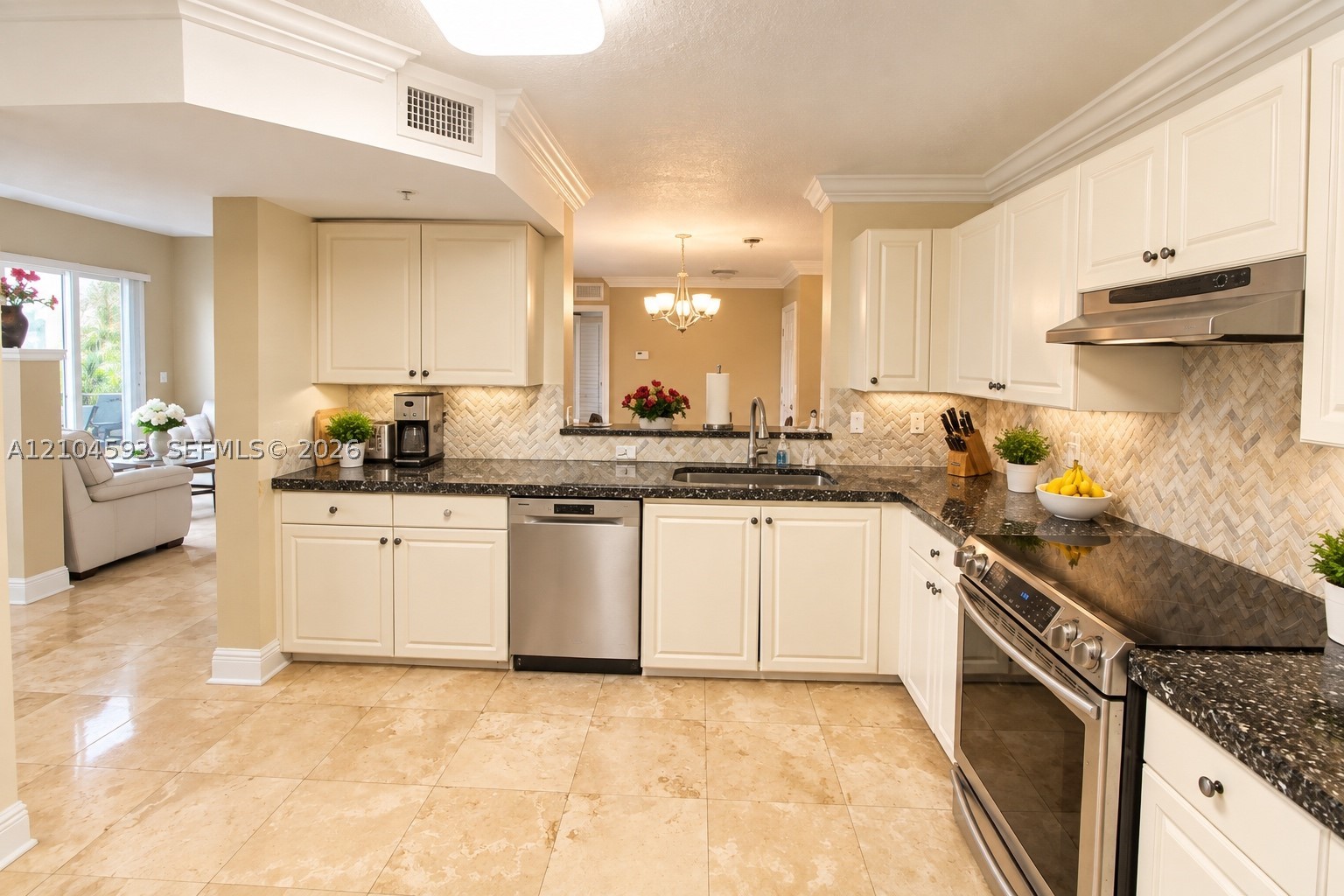 609 E Sheridan St #405, Dania Beach FL 33004