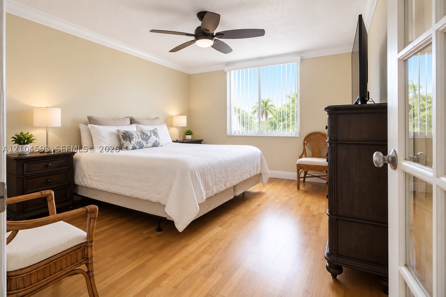 609 E Sheridan St #405, Dania Beach FL 33004