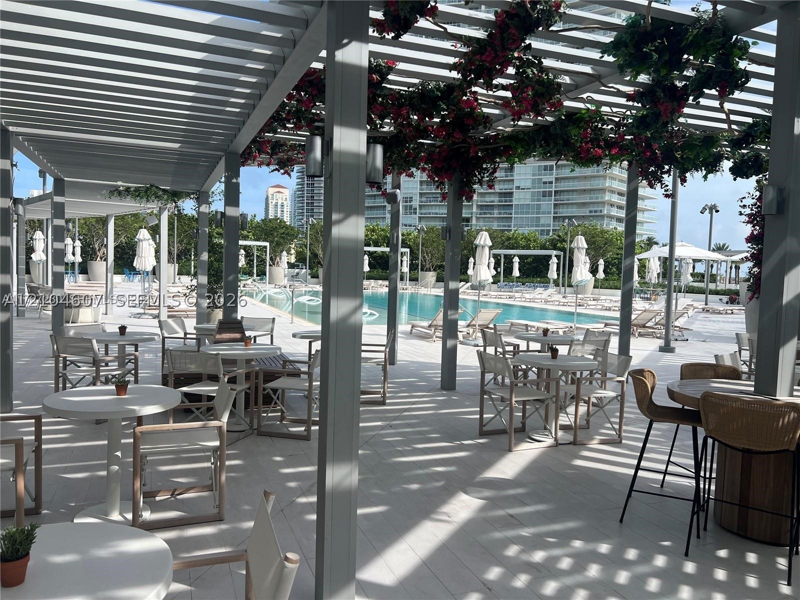 500 Alton Rd #1008, Miami Beach FL 33139