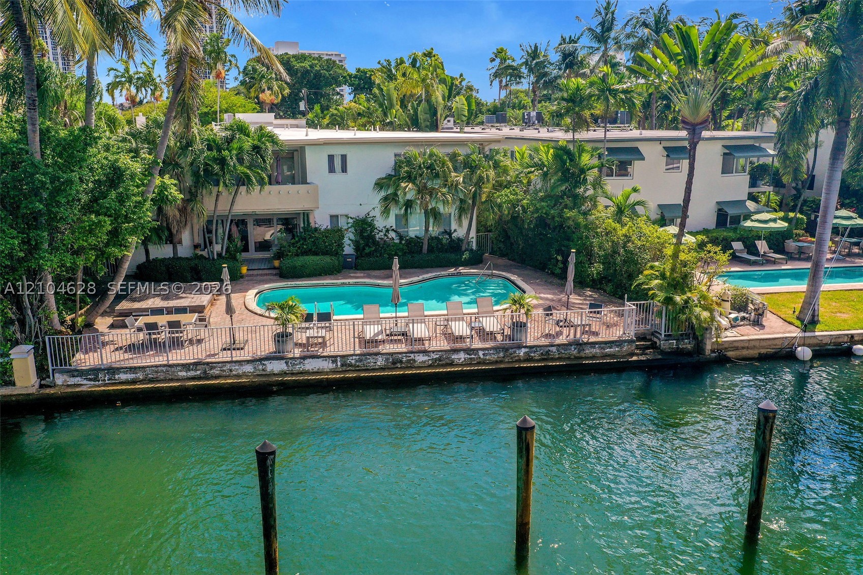4800 Pine Tree Dr #101, Miami Beach FL 33140