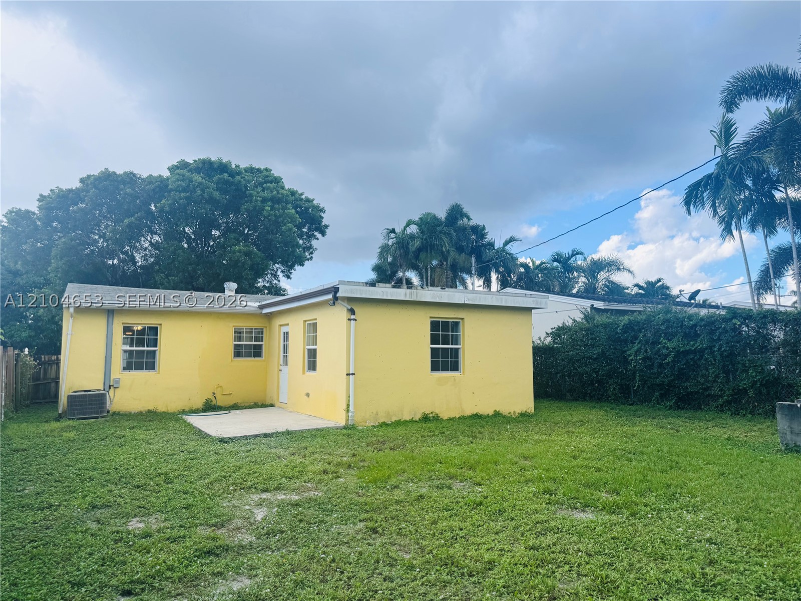 1530 N 17th Ave N, Lake Worth FL 33460