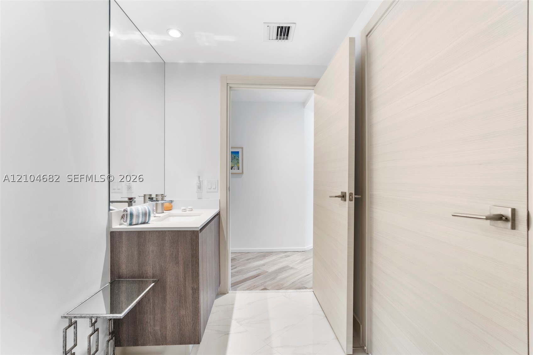 801 S Miami Ave #4405, Miami FL 33130