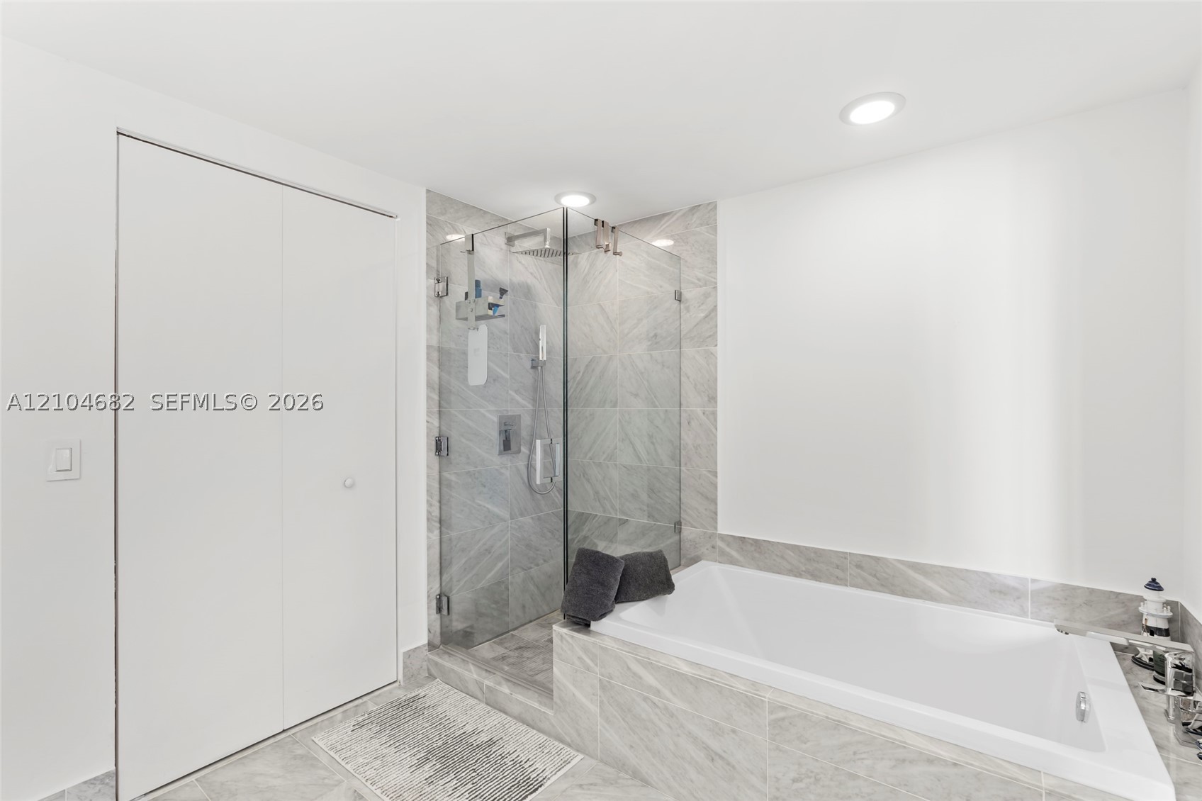 801 S Miami Ave #4405, Miami FL 33130