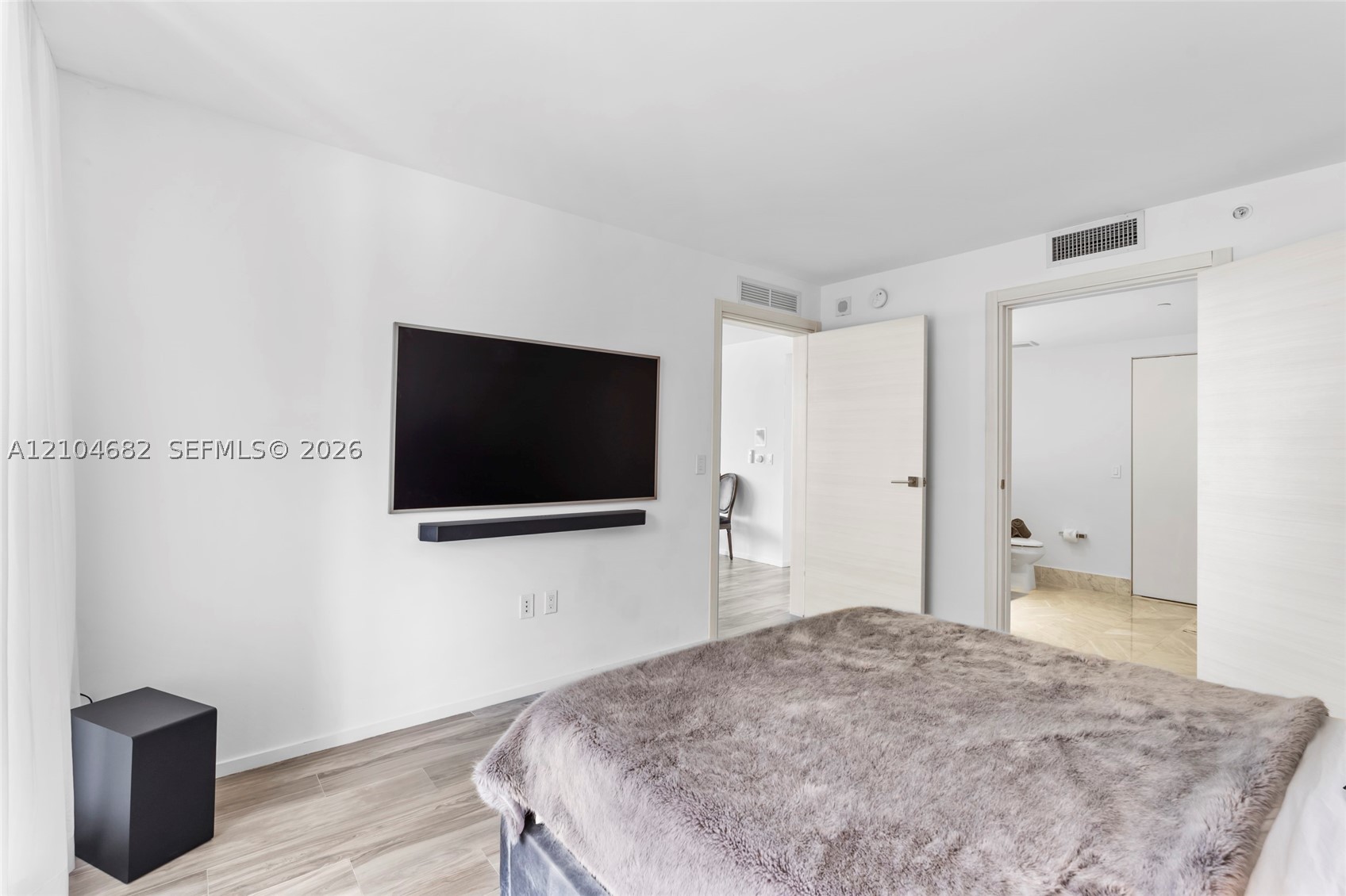 801 S Miami Ave #4405, Miami FL 33130