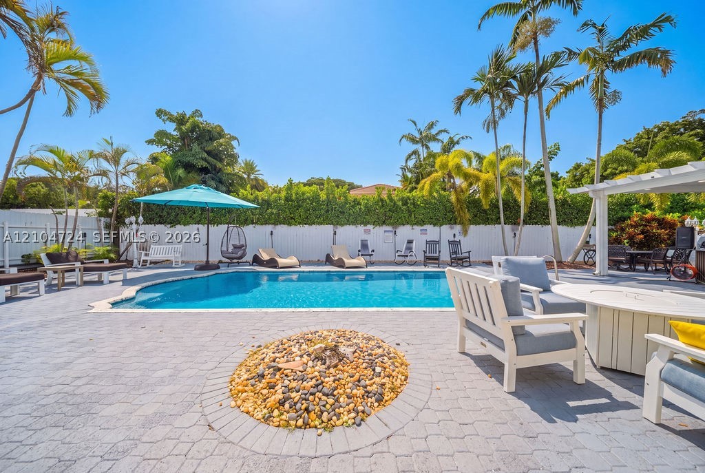 5750 SW 67th Ave, Miami FL 33143