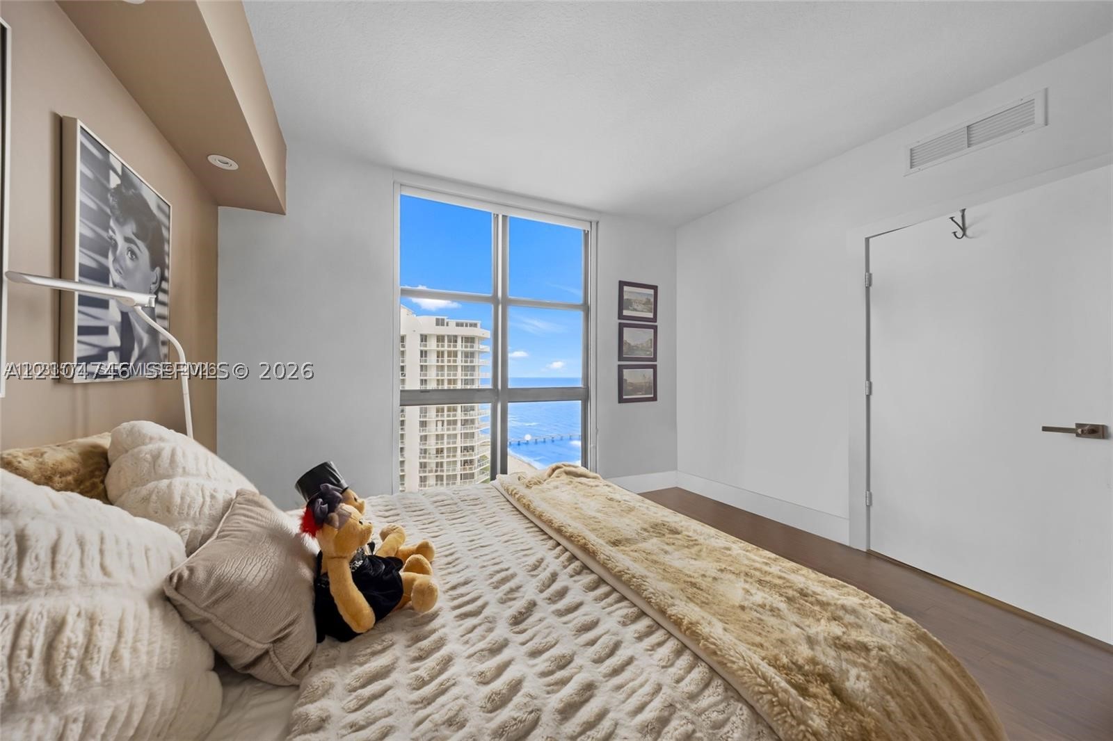 16275 Collins Ave #2502, Sunny Isles Beach FL 33160