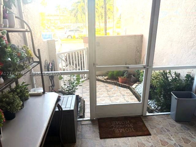 7523 Granville Dr #112, Tamarac FL 33321