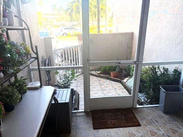 7523 Granville Dr #112, Tamarac FL 33321