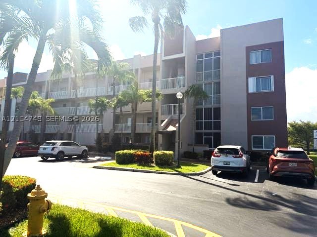 7523 Granville Dr #112, Tamarac FL 33321