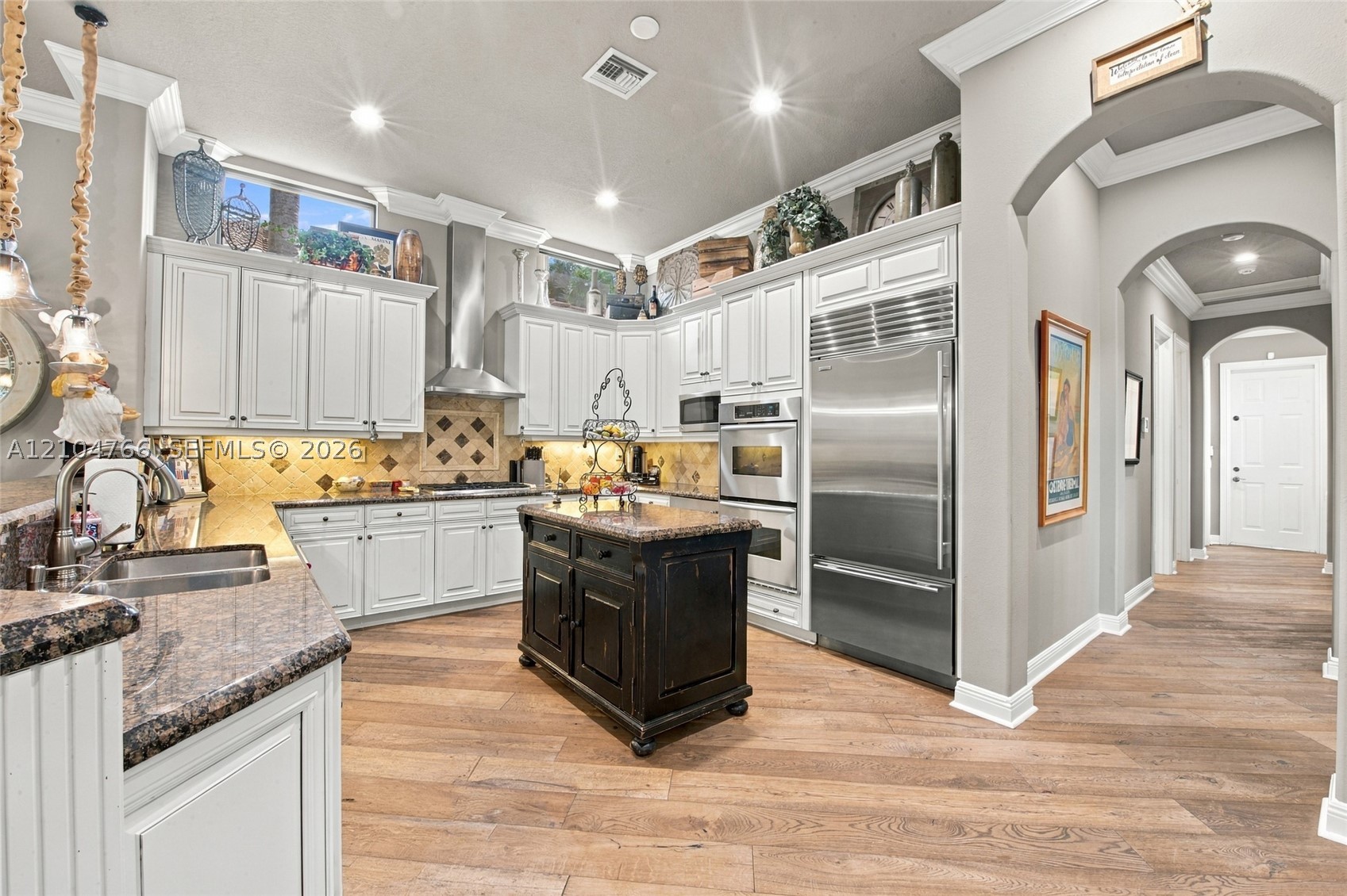 5123 Isabella Dr, Palm Beach Gardens FL 33418