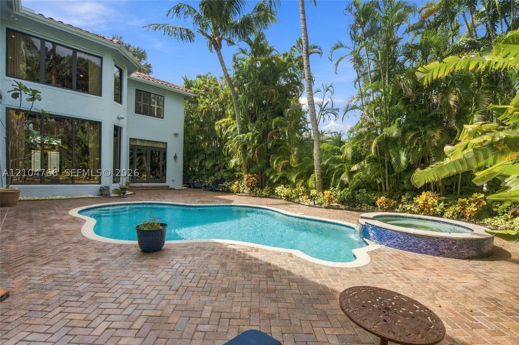 5123 Isabella Dr, Palm Beach Gardens FL 33418