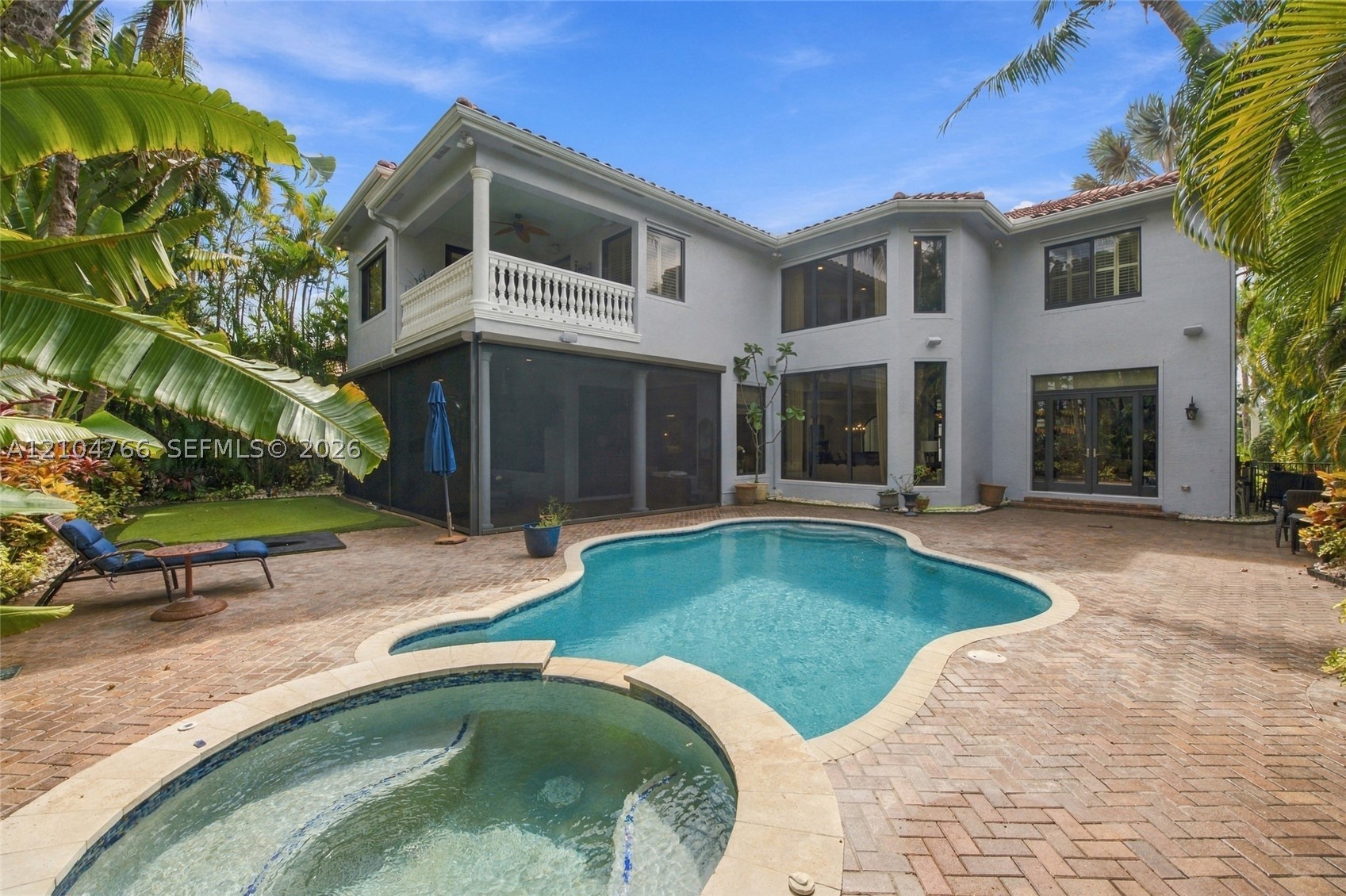 5123 Isabella Dr, Palm Beach Gardens FL 33418