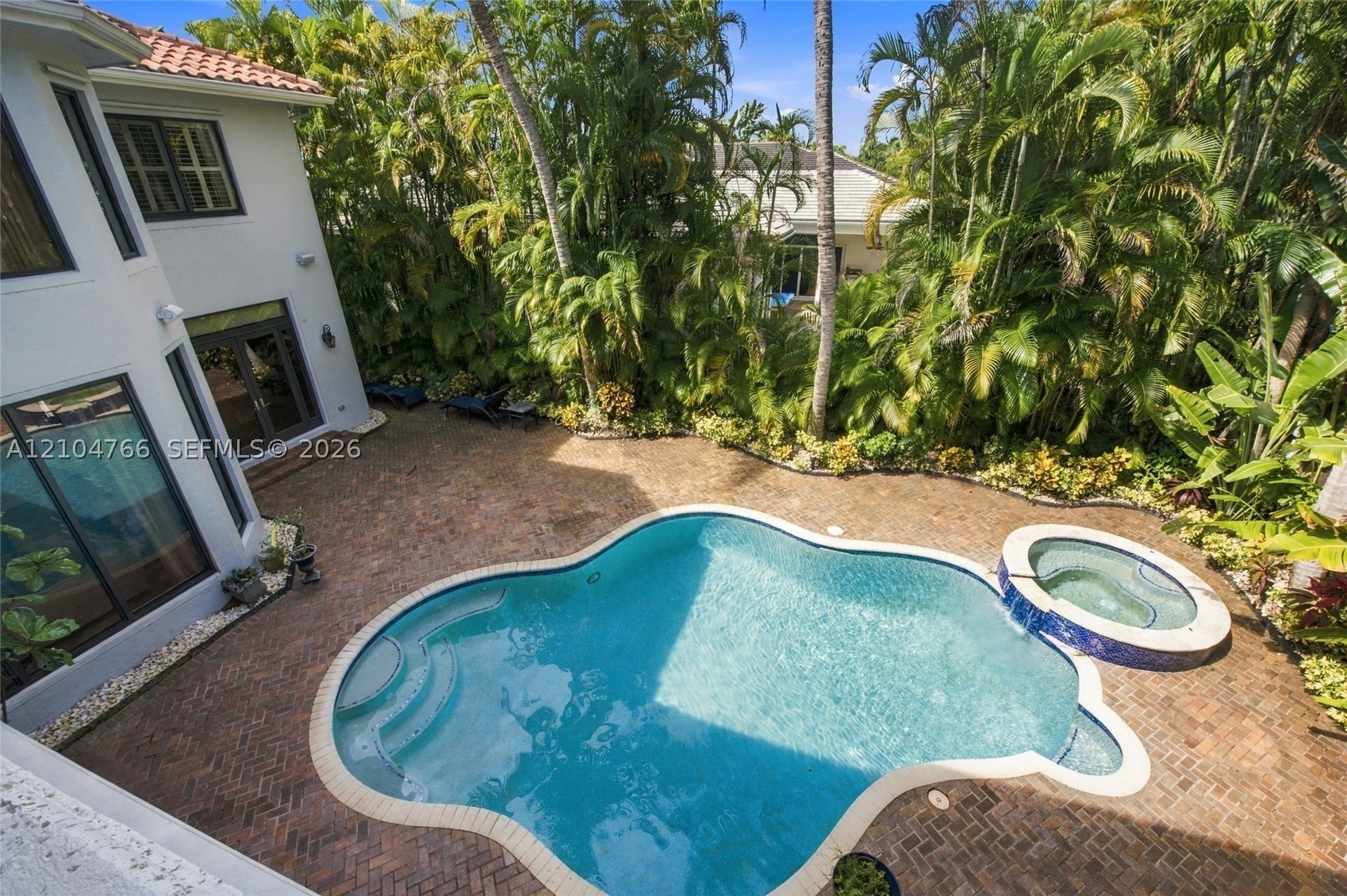 5123 Isabella Dr, Palm Beach Gardens FL 33418