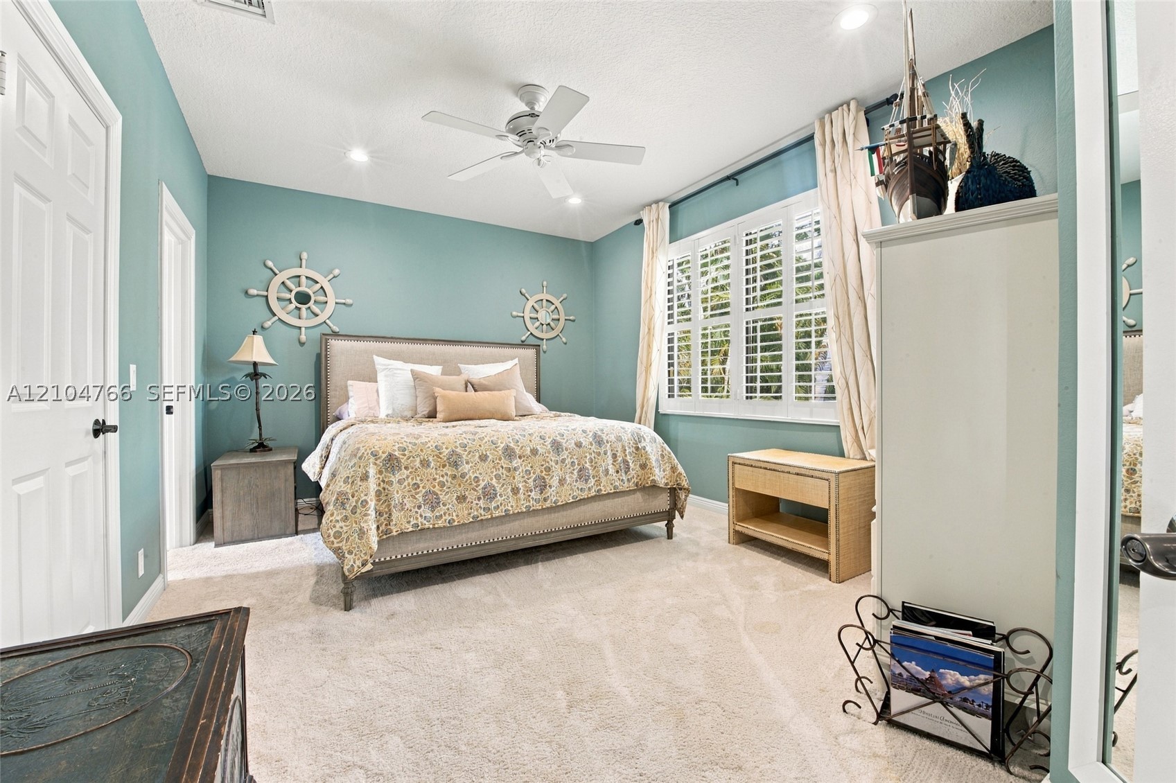 5123 Isabella Dr, Palm Beach Gardens FL 33418