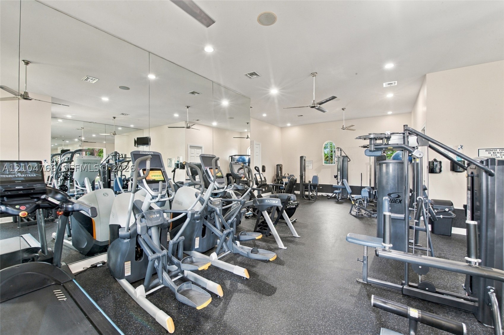 5123 Isabella Dr, Palm Beach Gardens FL 33418