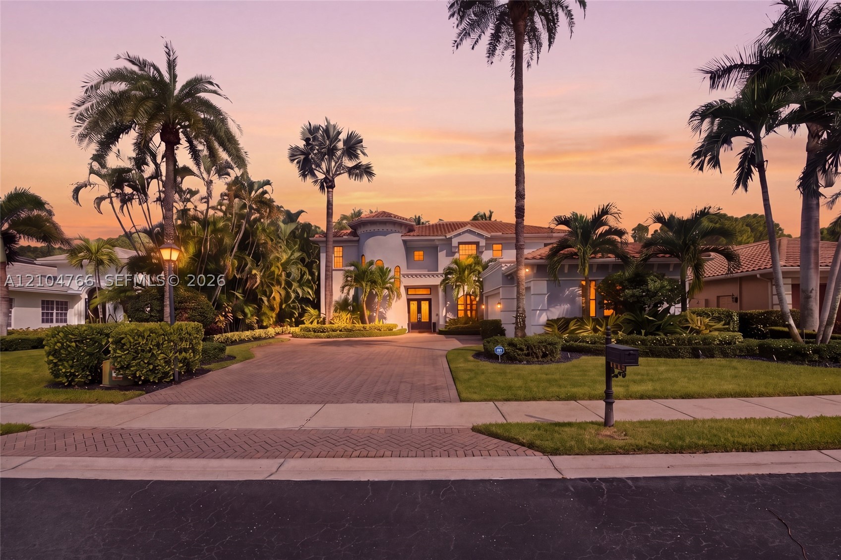 5123 Isabella Dr, Palm Beach Gardens FL 33418