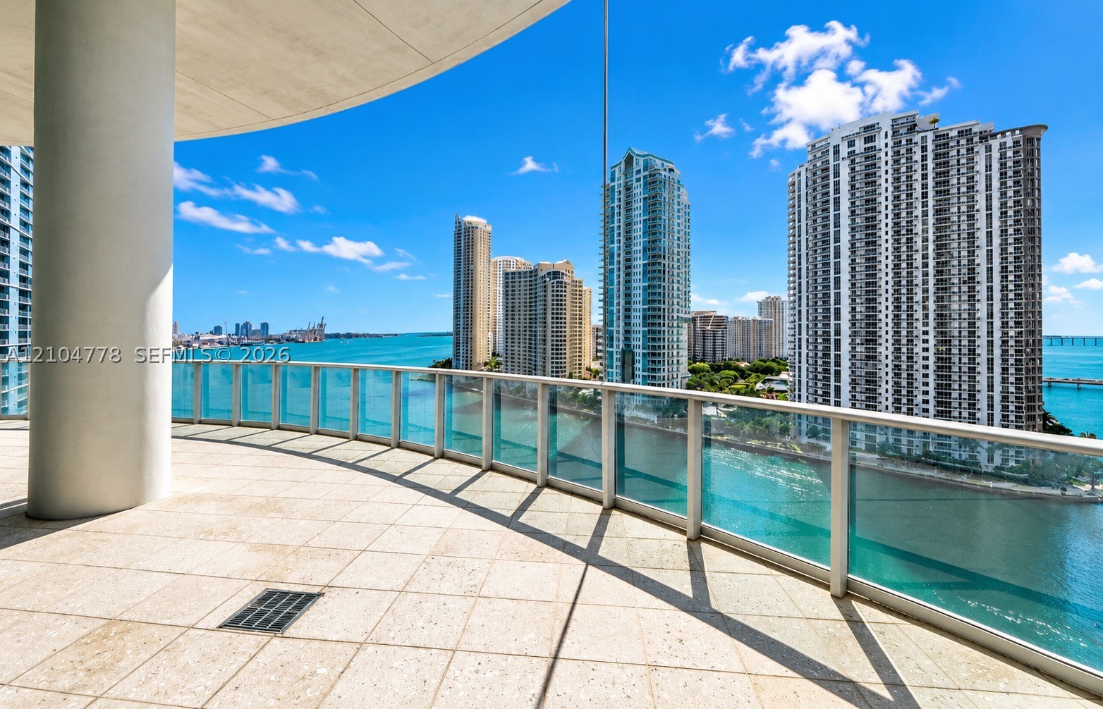 300 S Biscayne Blvd #T-2407, Miami FL 33131