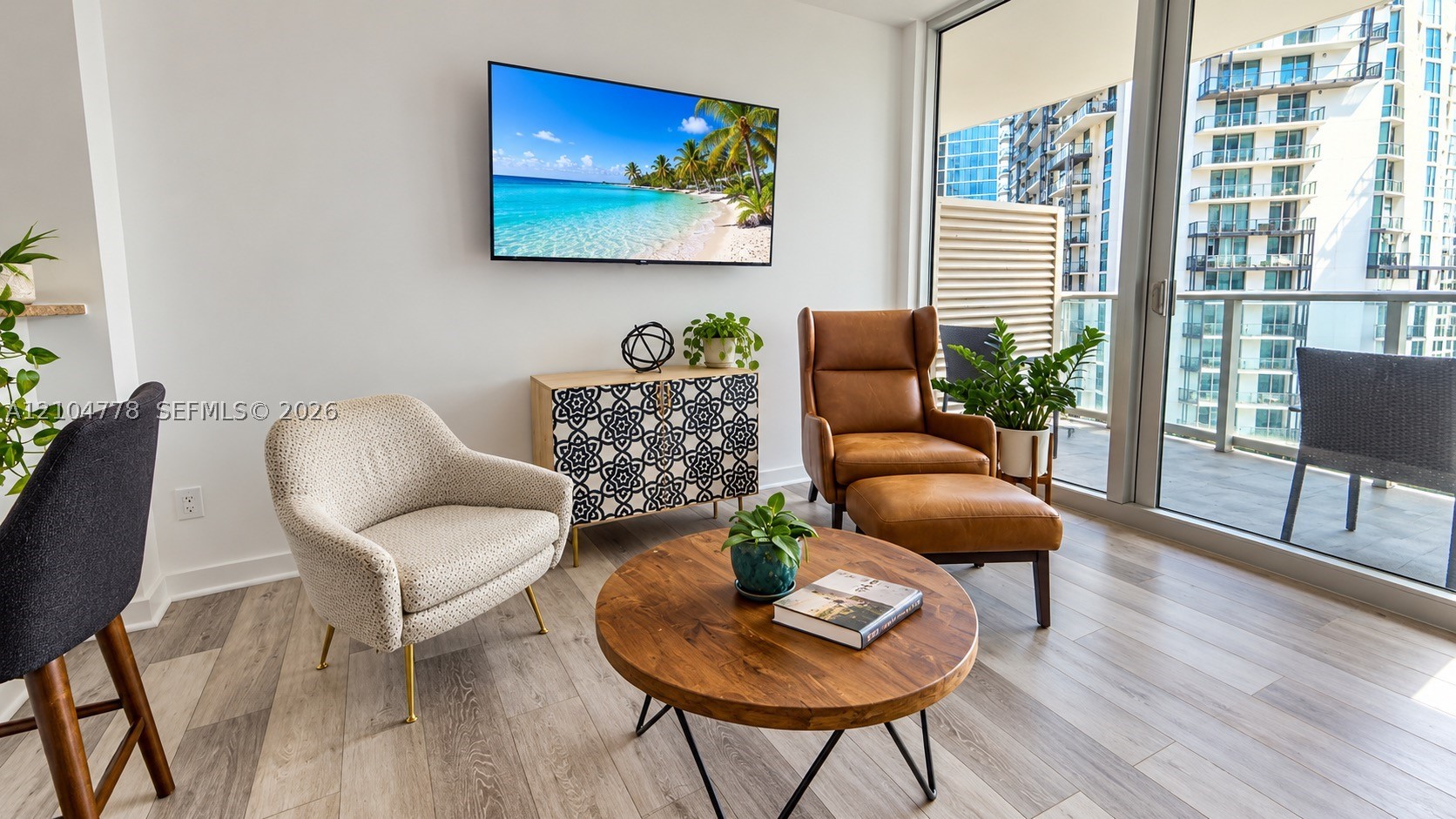 300 S Biscayne Blvd #T-2407, Miami FL 33131