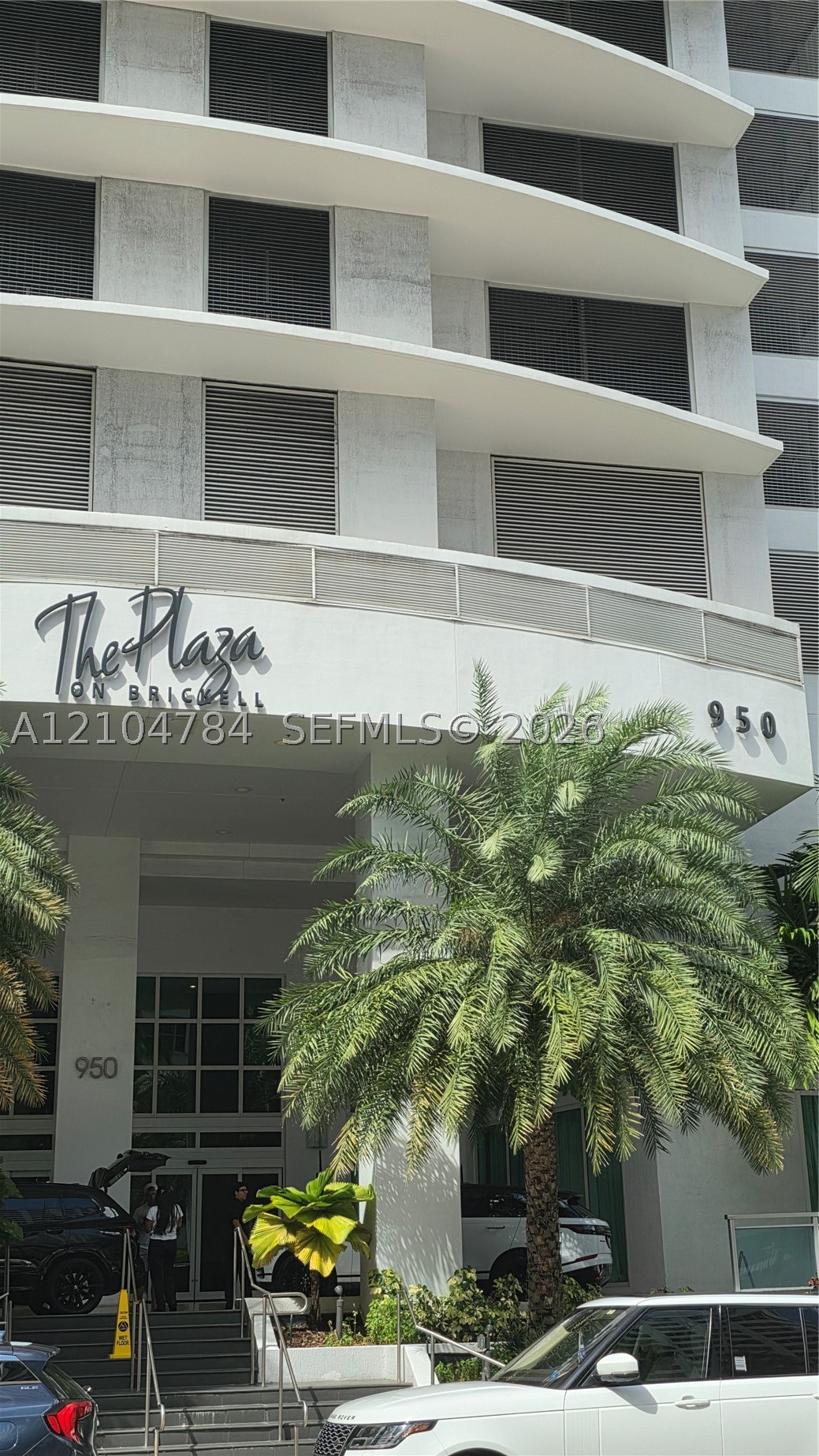 950 Brickell Bay Dr #1210, Miami FL 33131
