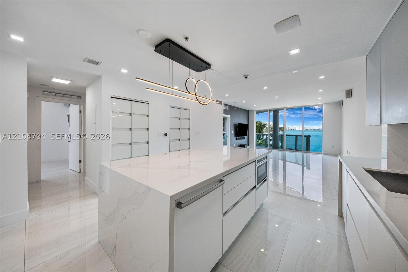 7918 Harbour Island Dr #207, North Bay Village FL 33141