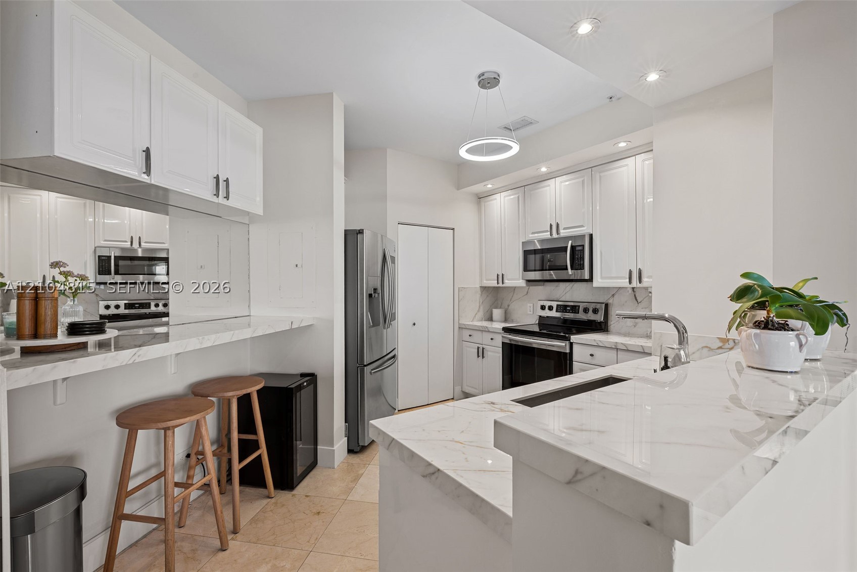 888 Brickell Key Dr #410, Miami FL 33131