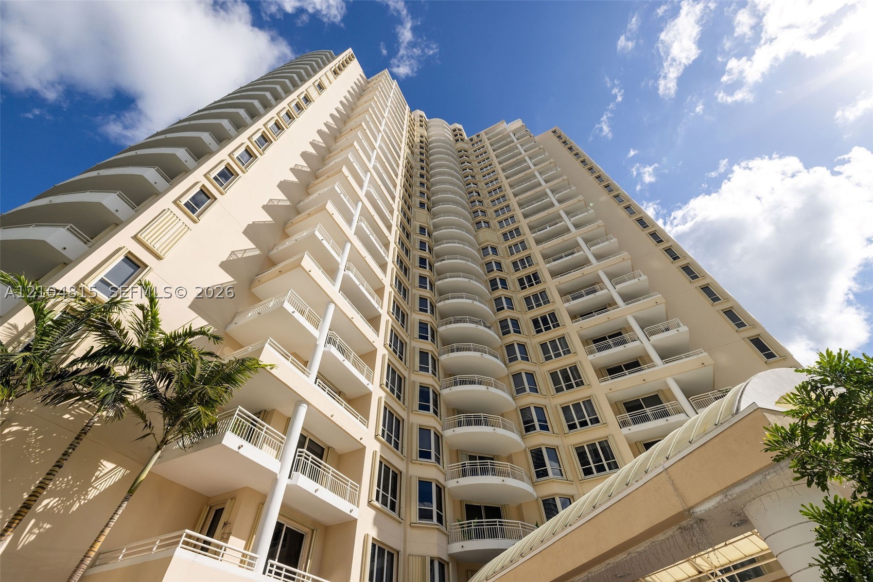 888 Brickell Key Dr #410, Miami FL 33131