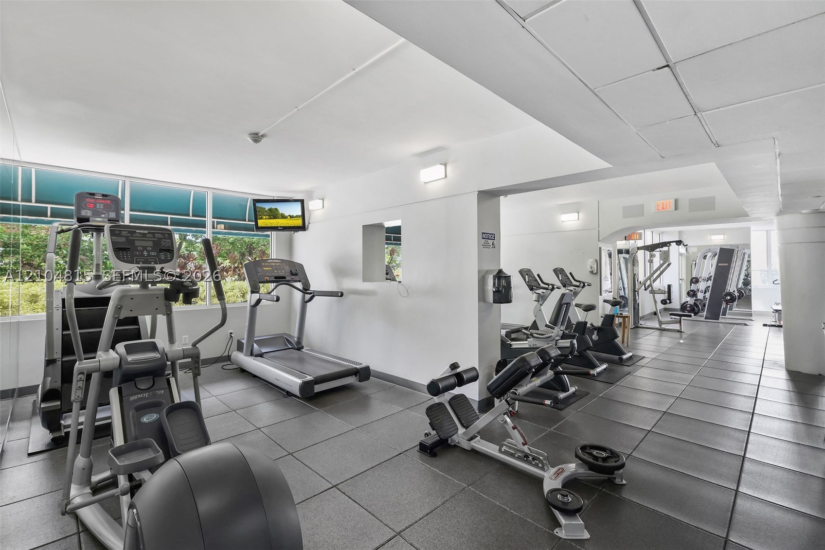 888 Brickell Key Dr #410, Miami FL 33131