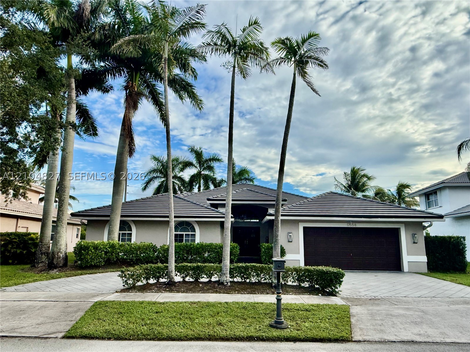 17558 SW 13th St, Pembroke Pines FL 33029