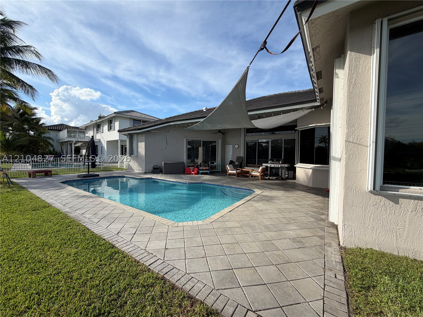 17558 SW 13th St, Pembroke Pines FL 33029