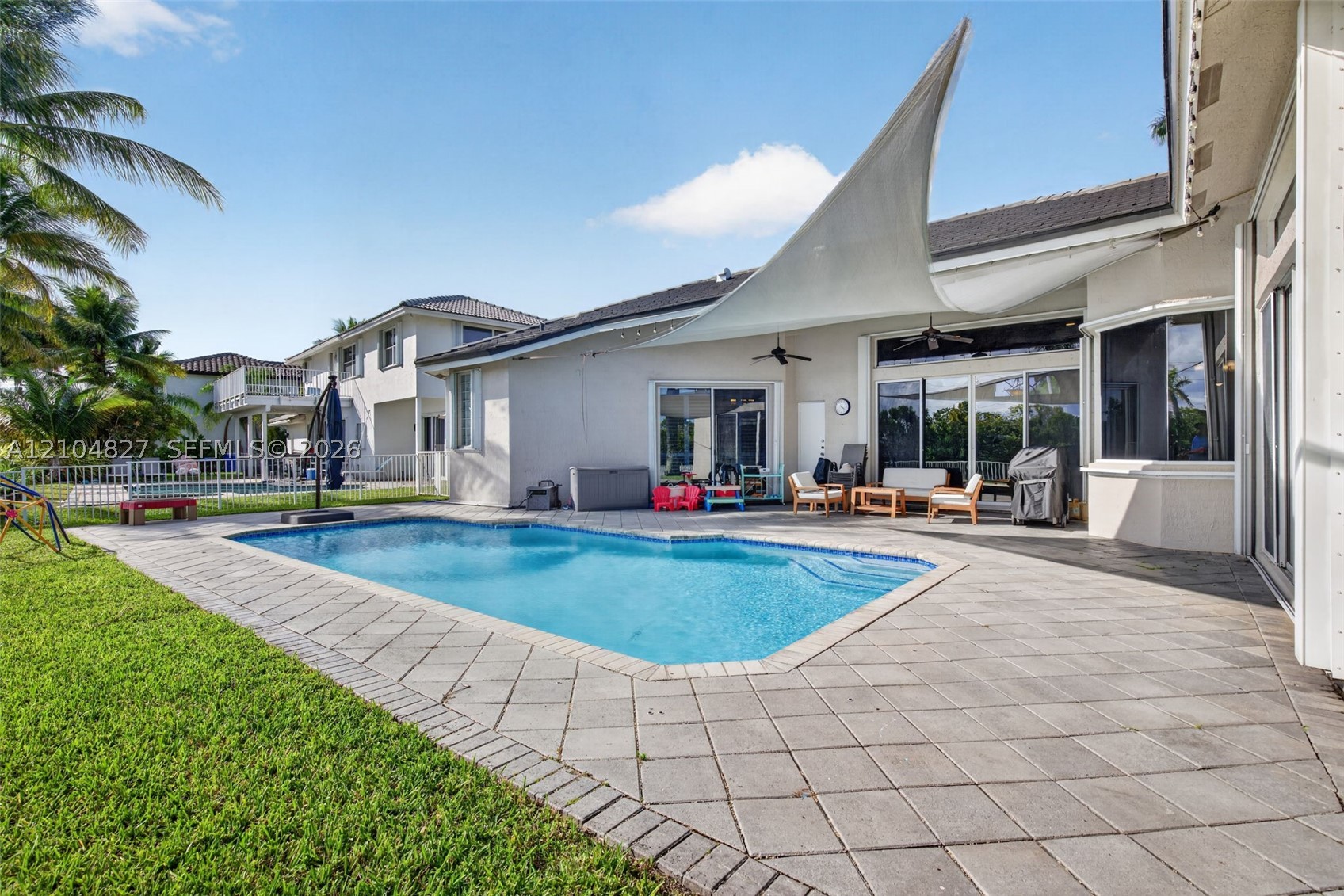 17558 SW 13th St, Pembroke Pines FL 33029