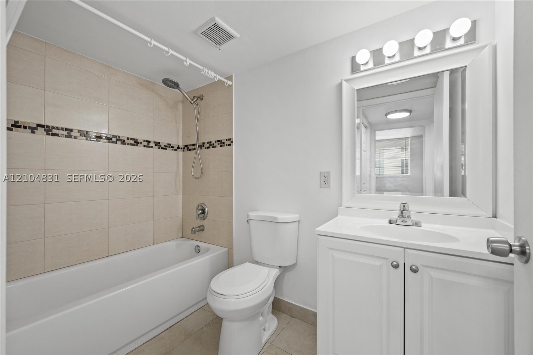 5055 NW 7th St #908, Miami FL 33126