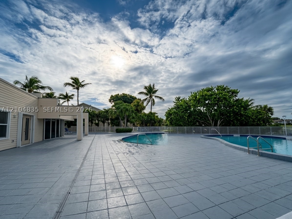 3433 NW 44th St #108, Oakland Park FL 33309